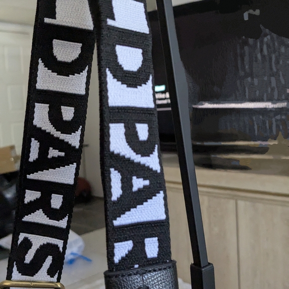 Karl Lagerfeld Black and Gold Women's Bag/ Crossbody 11.5 X 10 - Picture 3 of 9